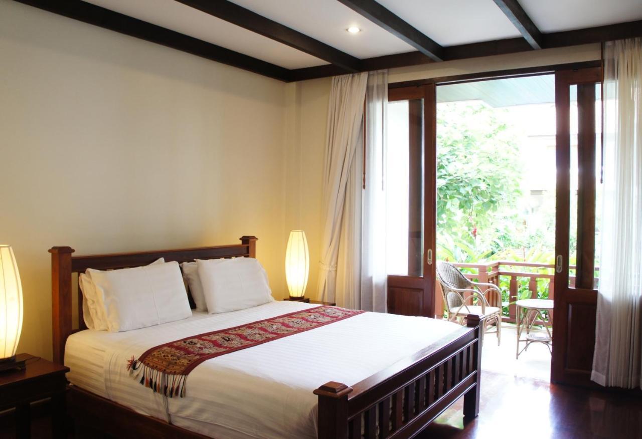 Athena Hotel Pakse Exterior photo