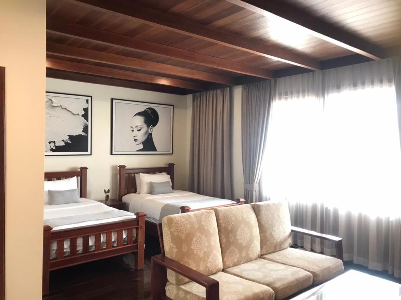 Athena Hotel Pakse Exterior photo