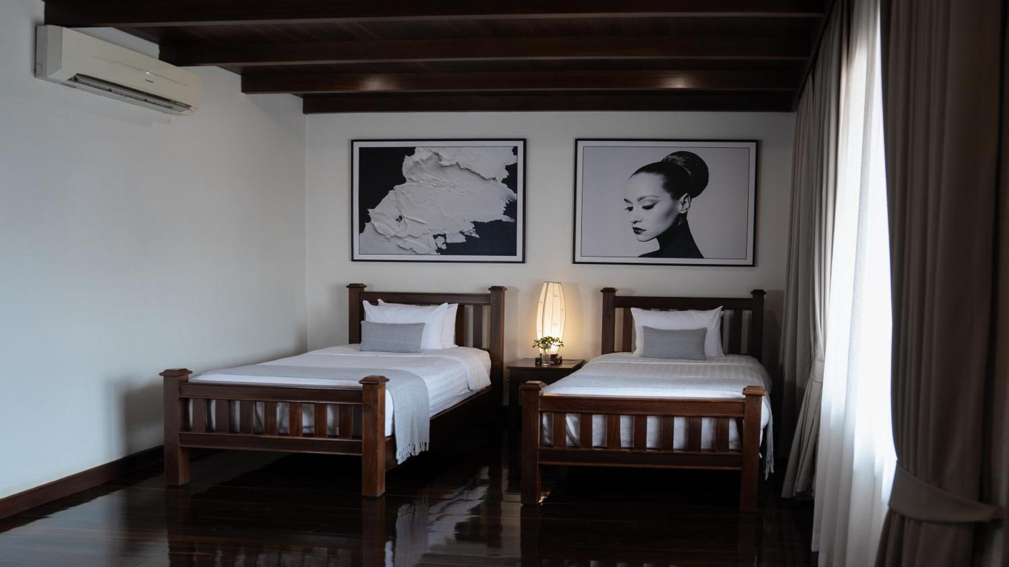 Athena Hotel Pakse Exterior photo