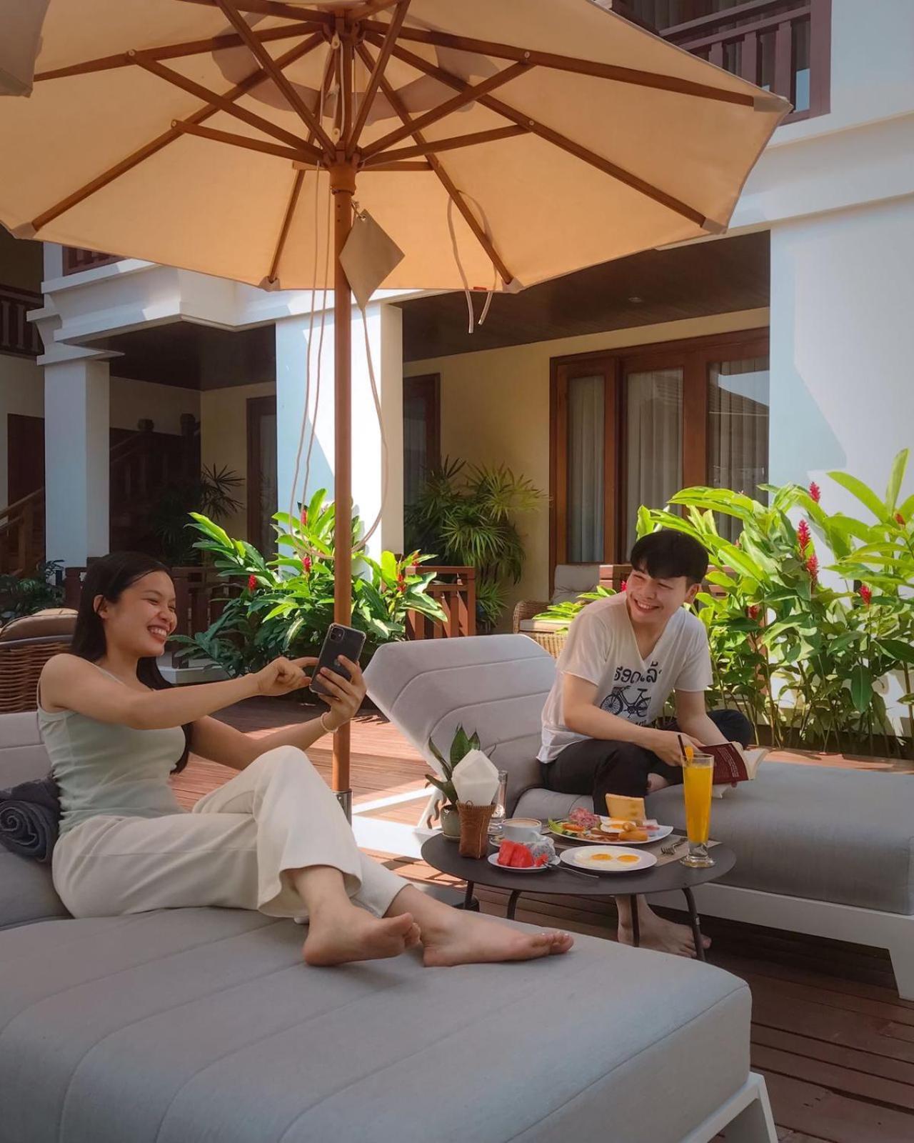 Athena Hotel Pakse Exterior photo