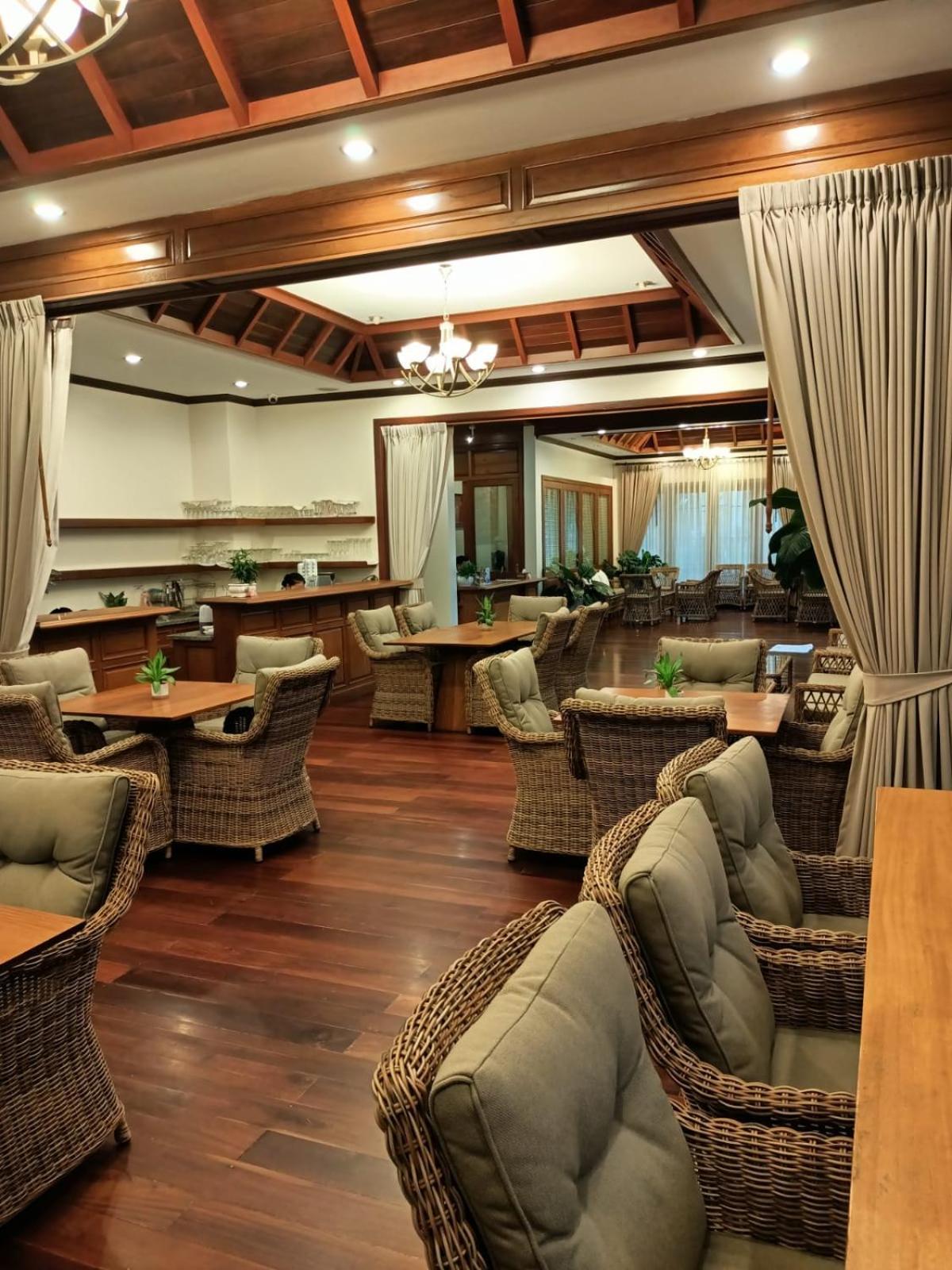 Athena Hotel Pakse Exterior photo
