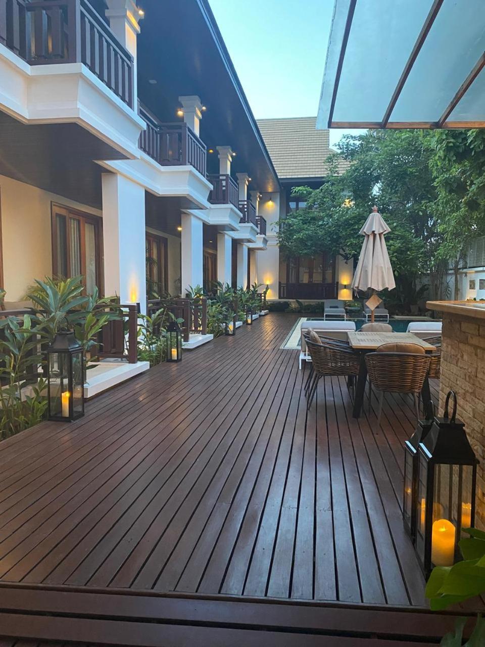 Athena Hotel Pakse Exterior photo