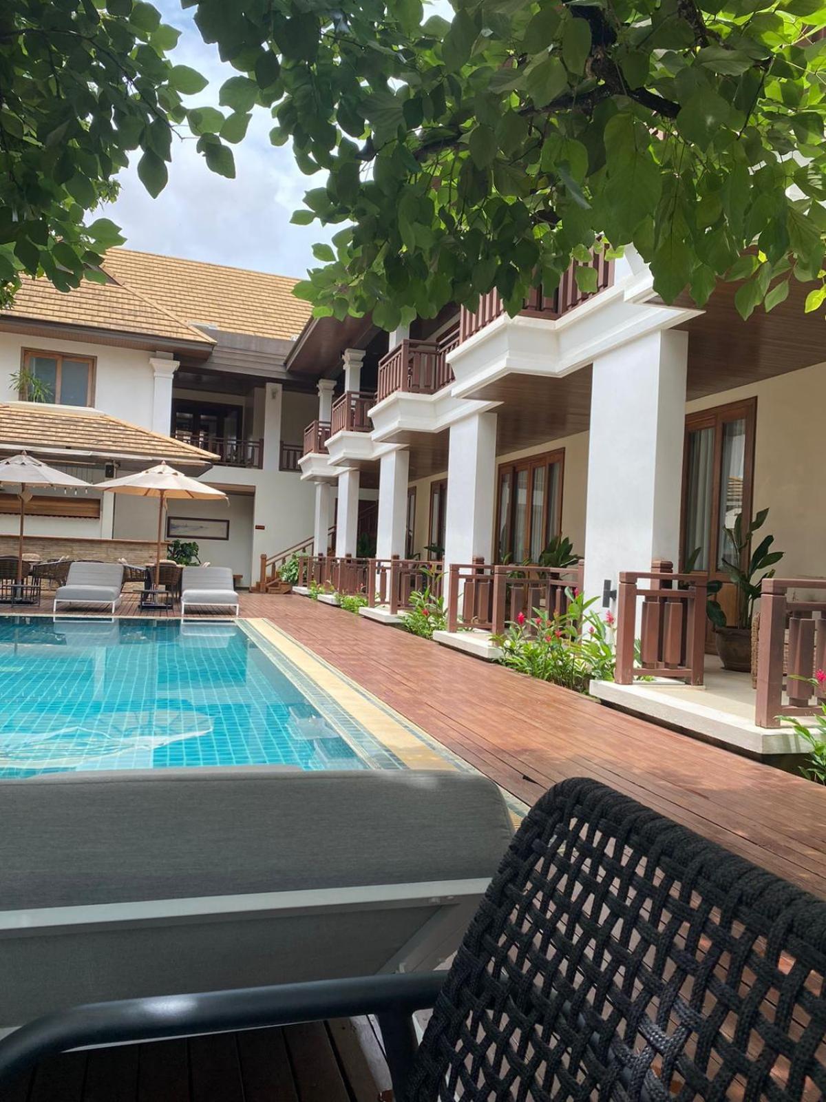 Athena Hotel Pakse Exterior photo