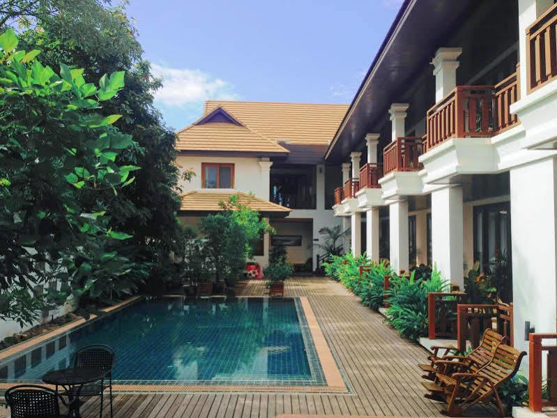 Athena Hotel Pakse Exterior photo